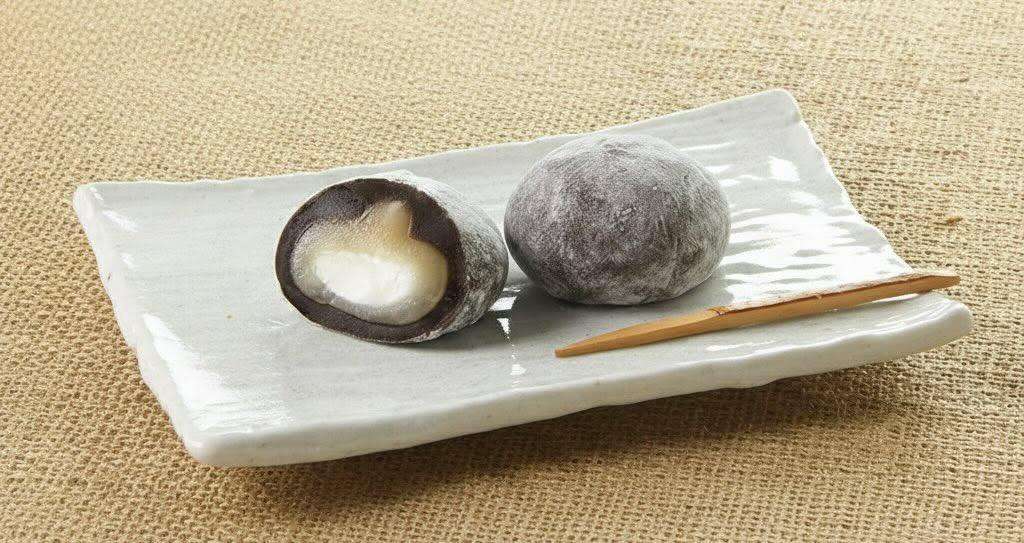 【画像】ファーストクラスで出されるこれ、食べたことない奴wwwwwwwwwwww