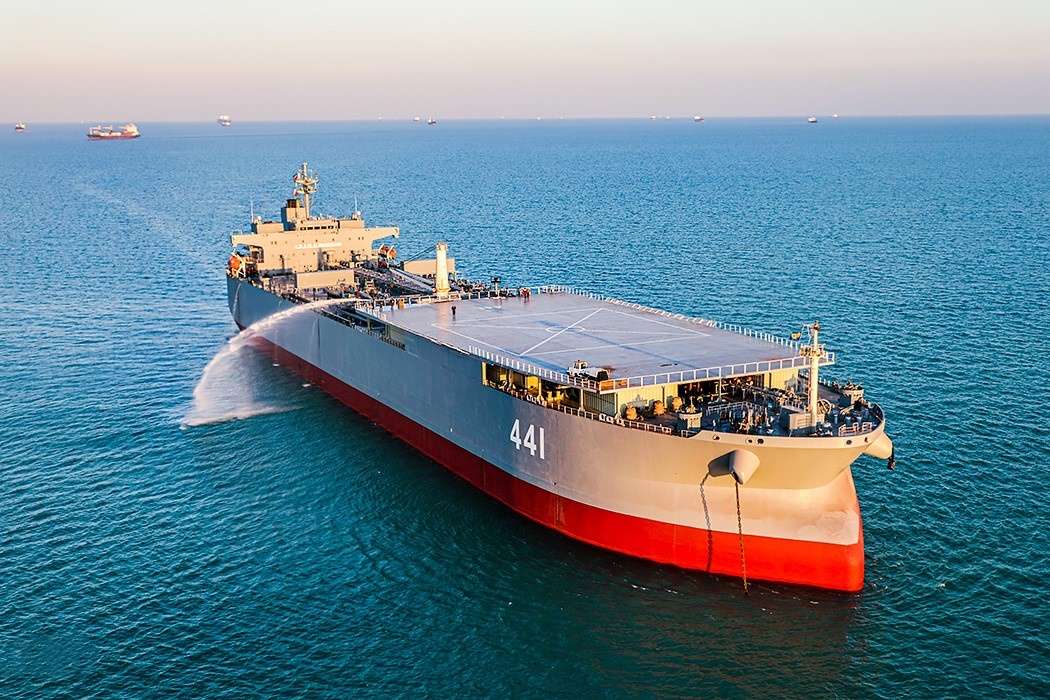 【悲報】イラン海軍、空母を喪失wwwwwwwwwwwwwww