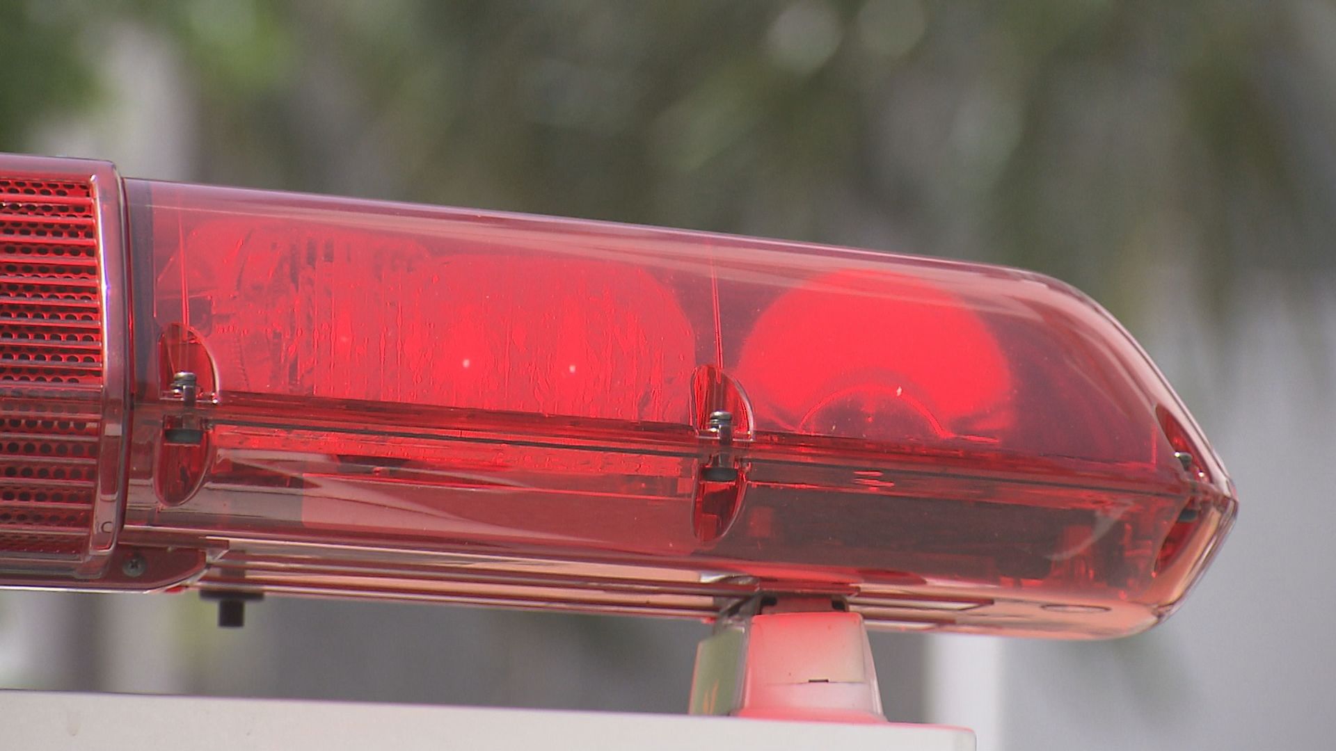 【沖縄】高校の卒業式を終えたばかりの18歳が空き家に集結し集団飲酒 36人が一斉に補導される